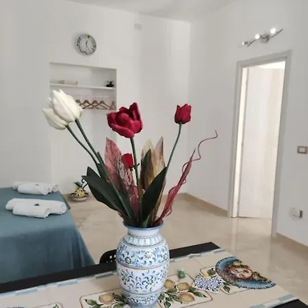 Madeinsicily 2 Apartment