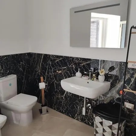 Madeinsicily 2 Apartment *